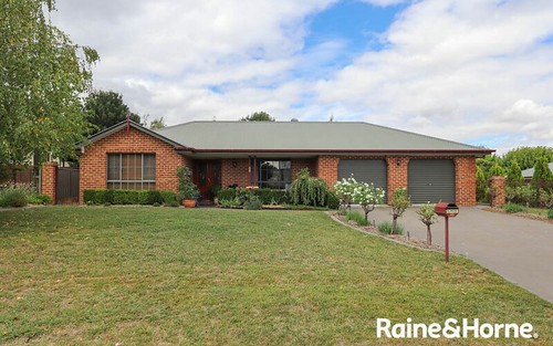 25 Willow Drive, Kelso NSW