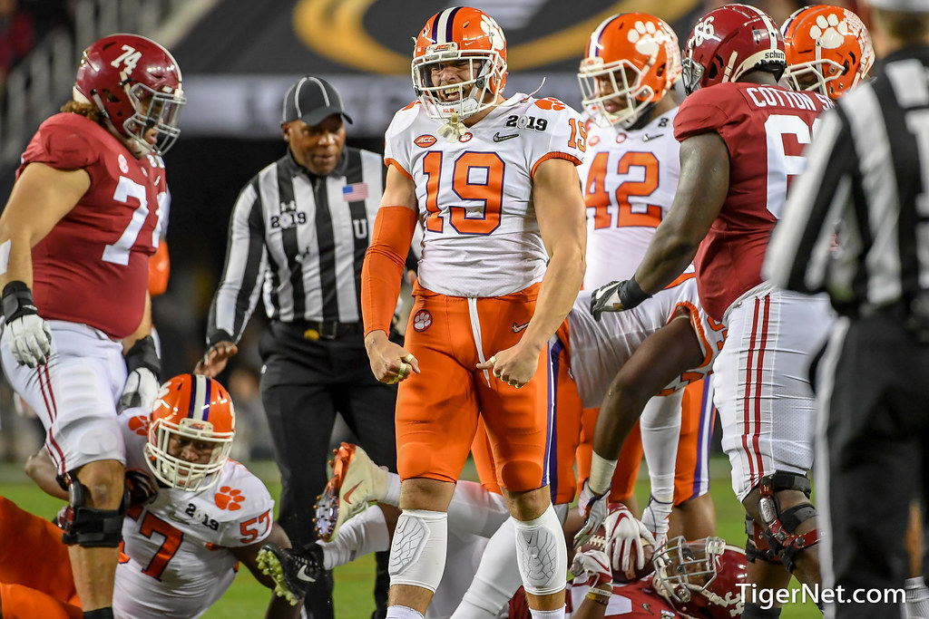 Clemson Football Photo of Tanner Muse and alabama
