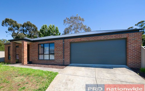 14 Muller Ct, Mount Clear VIC 3350
