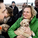 Karin Kneissl besucht die Hundestation von Gut Aiderbichl etwas außerhalb von Bucharest.